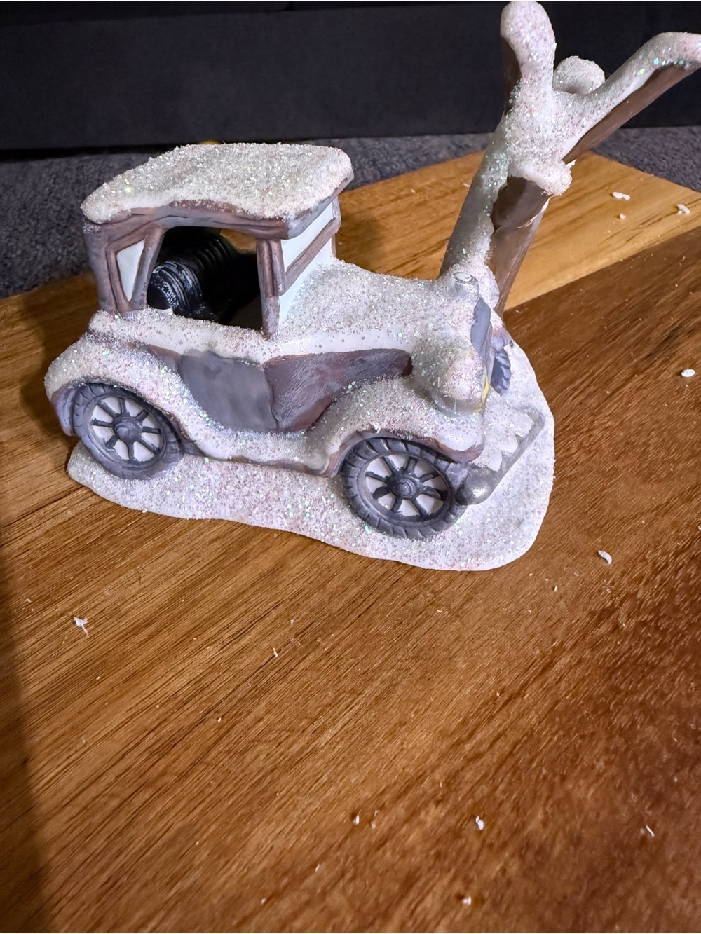 Enesco Vtg It’s A Wonderful Life George Bailey Car Christmas Village Figures
